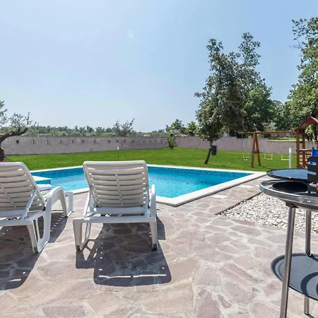 Beautiful In Vodnjan With Kitchen Holiday home